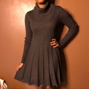 Calvin Klein Turtleneck Sweater Dress 👗